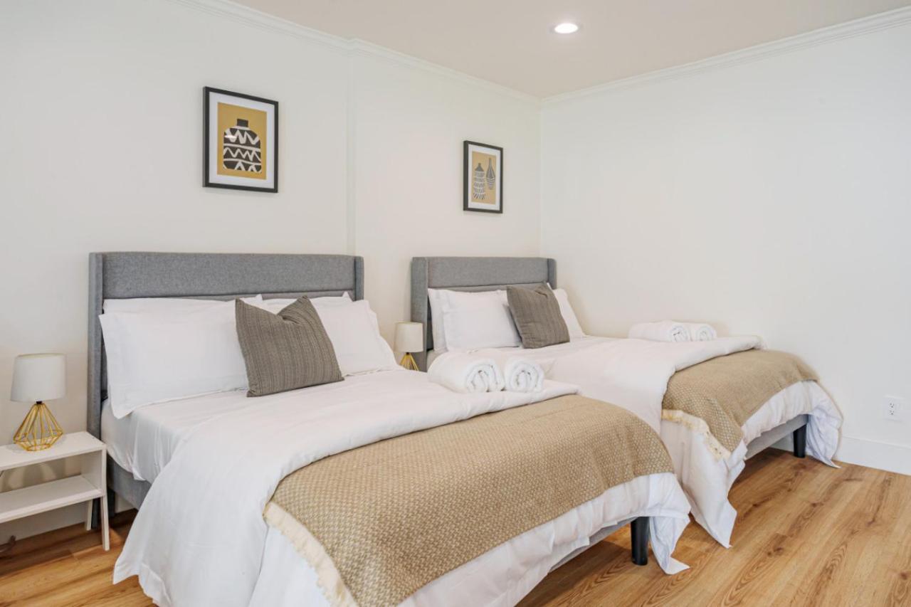 Elegant Guest Unit Universal Sleeps 6 Hot Tub Hébergement de vacances Los Angeles